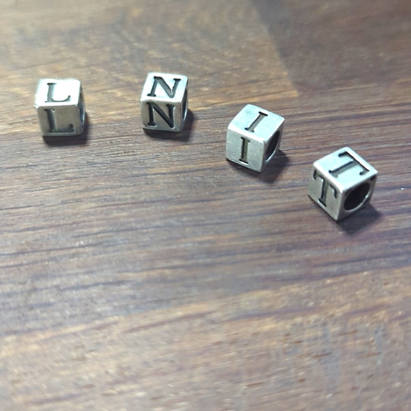 Sterling silver 1990s baby block beads - Picture 2 of 6